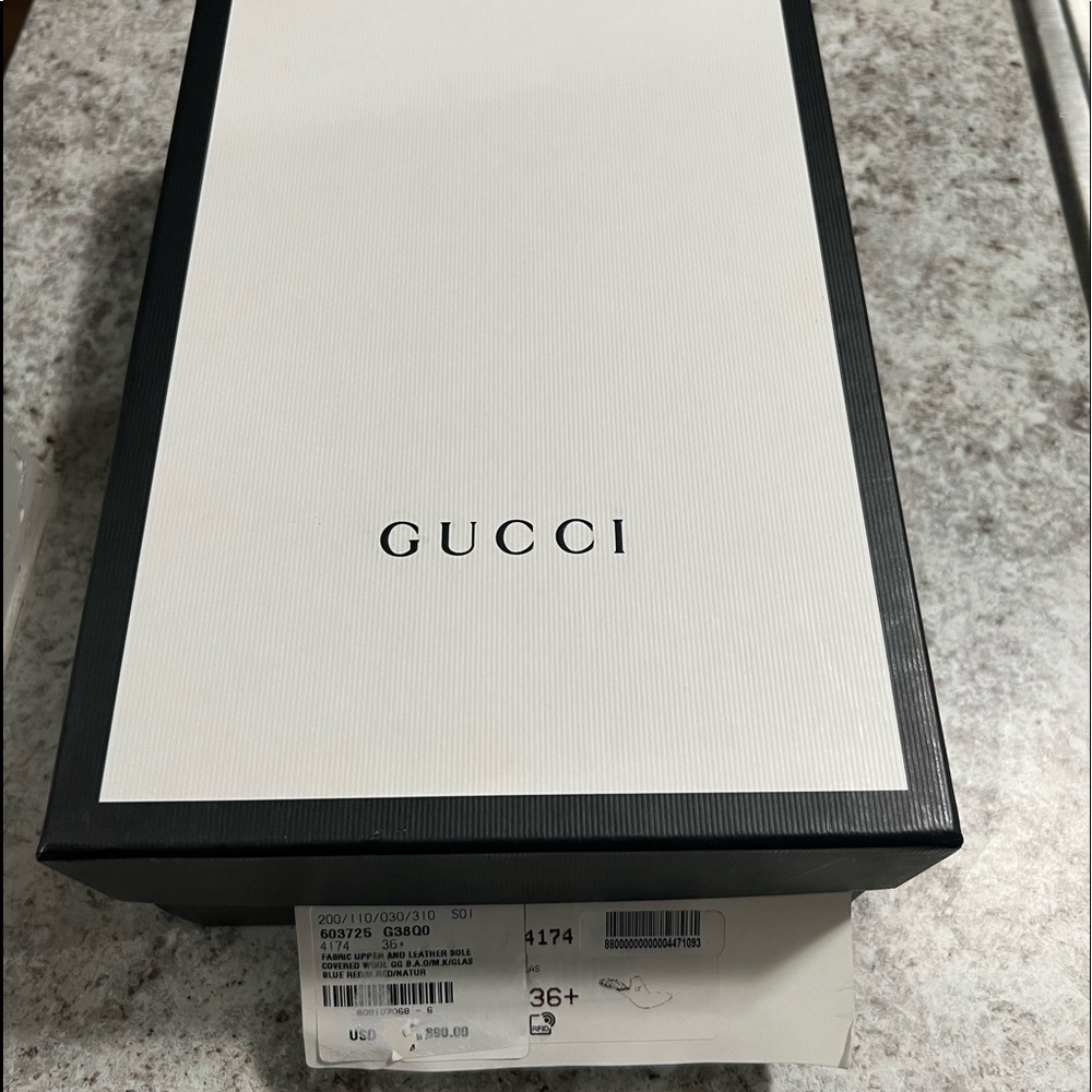Gucci Fur Loafers / Slippers